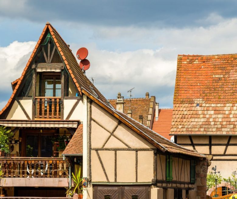 découvrez les tarifs des architectes pour la rénovation de votre grange, avec des conseils pour estimer le coût et optimiser votre projet de transformation.