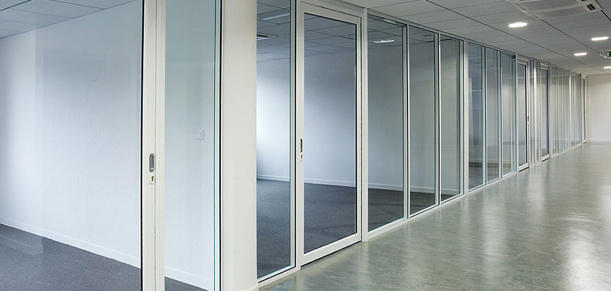 découvrez les prix des cloisons isolées pour optimiser l'isolation thermique et acoustique de vos espaces. comparez les tarifs et choisissez la solution adaptée à votre budget.