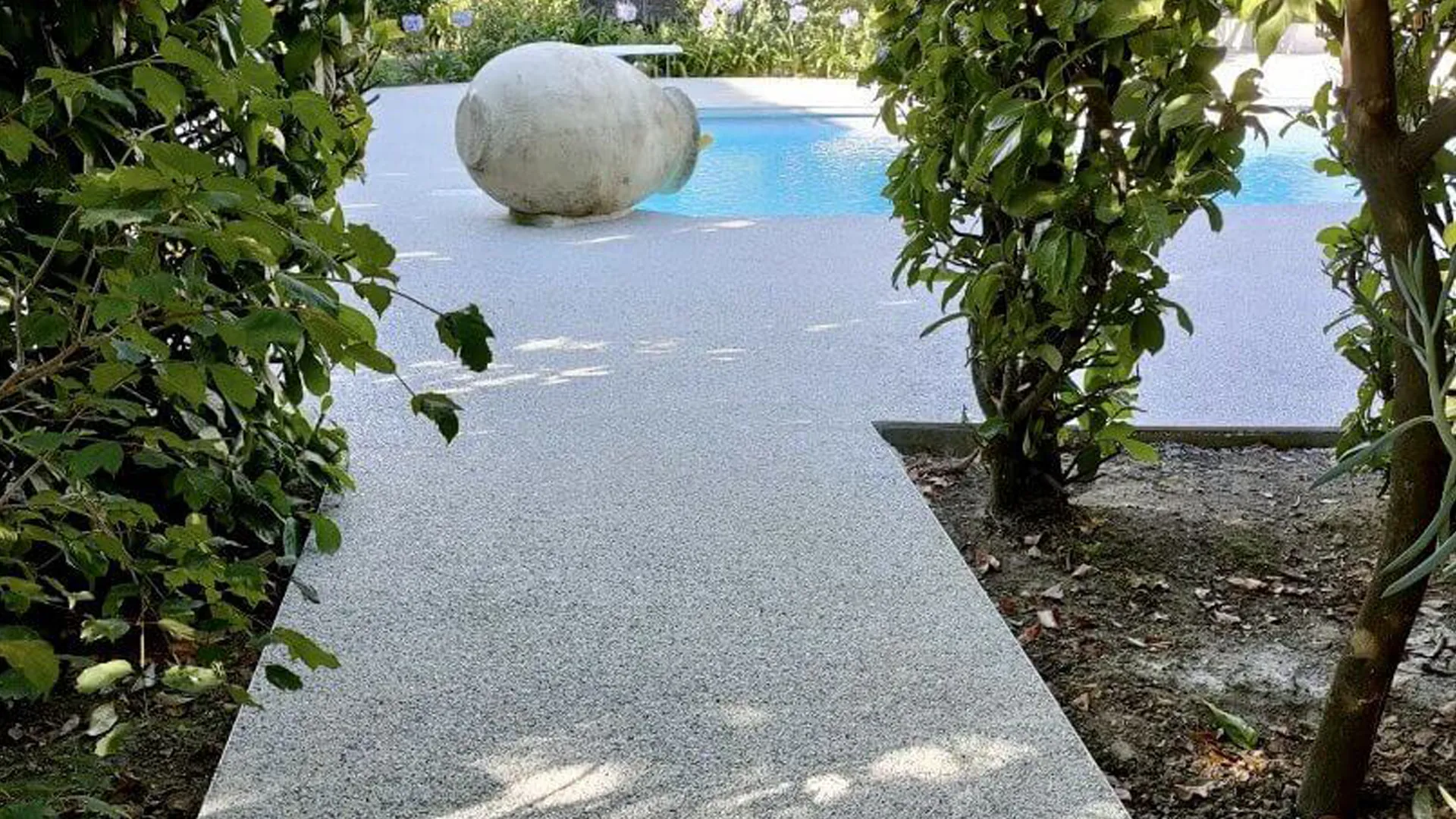 découvrez les tarifs pour la dépose de moquette au mètre carré, conseils et facteurs influençant le prix pour un devis précis et adapté à vos besoins.