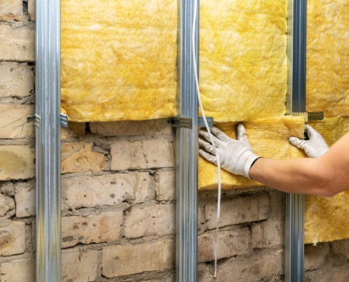 découvrez le prix de l'isolation des murs, les facteurs qui influencent le coût et des conseils pour optimiser votre budget travaux d'isolation.