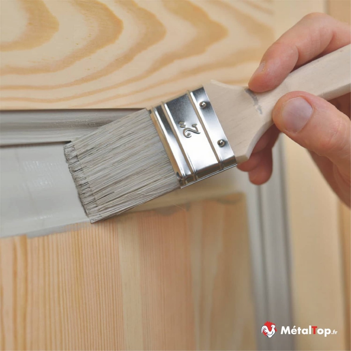 découvrez les prix pour la peinture de porte en bois : tarifs, conseils et astuces pour bien choisir votre finition et votre peinture.