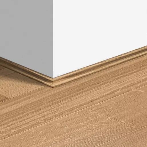 découvrez les tarifs pour la pose de plinthes en parquet. obtenez un devis clair et précis pour embellir votre intérieur avec des plinthes adaptées.