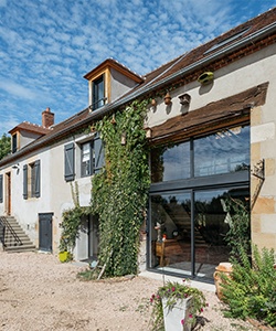 découvrez les prix du ravalement pour une maison ancienne et obtenez des conseils pour estimer le coût et choisir les meilleures options de rénovation.