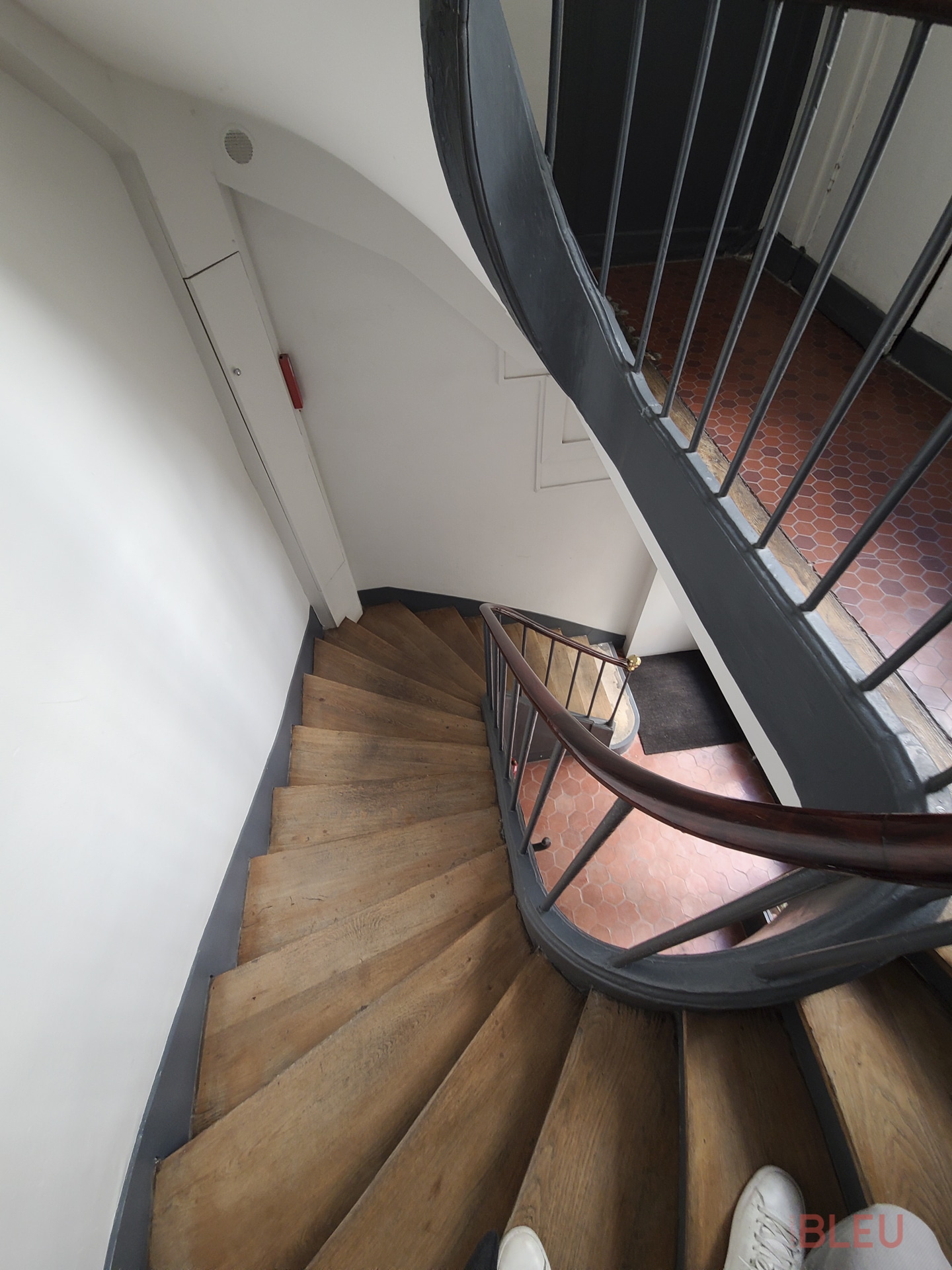 découvrez les prix de la rénovation d'appartement à paris en juin, avec des conseils et estimations pour votre projet de rénovation.