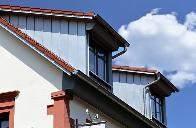 découvrez les prix des fenêtres de toit velux et des chiens-assis pour optimiser la lumière et l'espace dans votre maison. guide complet et conseils d'experts.