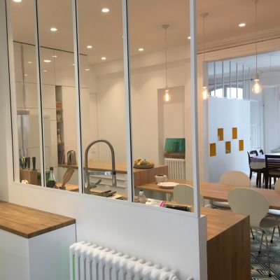 découvrez les prix des verrières pour cuisine et trouvez l'option idéale pour votre intérieur. guide complet des tarifs selon les matériaux et les dimensions.