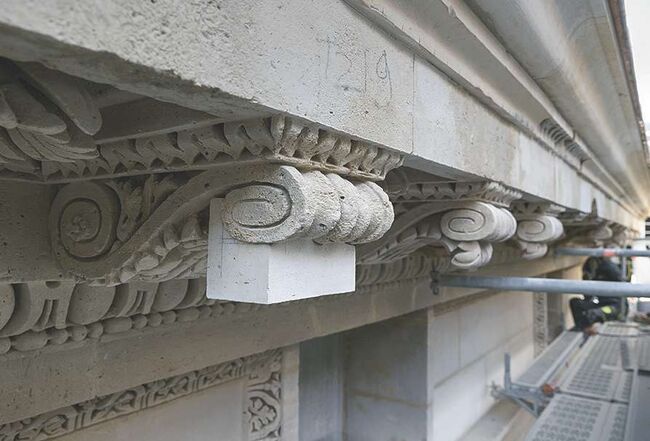 découvrez la rénovation ambitieuse de l'école militaire de paris prévue pour 2025, mêlant modernité et préservation du patrimoine historique.