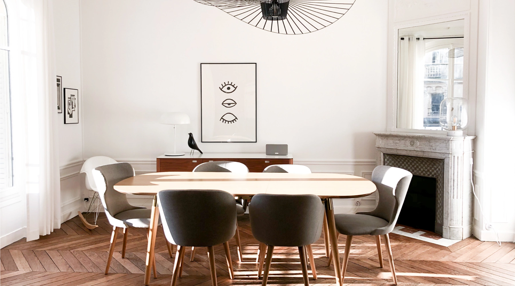 expert en rénovation d'appartements haussmanniens dans le 20e arrondissement de paris, nous transformons votre intérieur en alliant charme ancien et modernité.