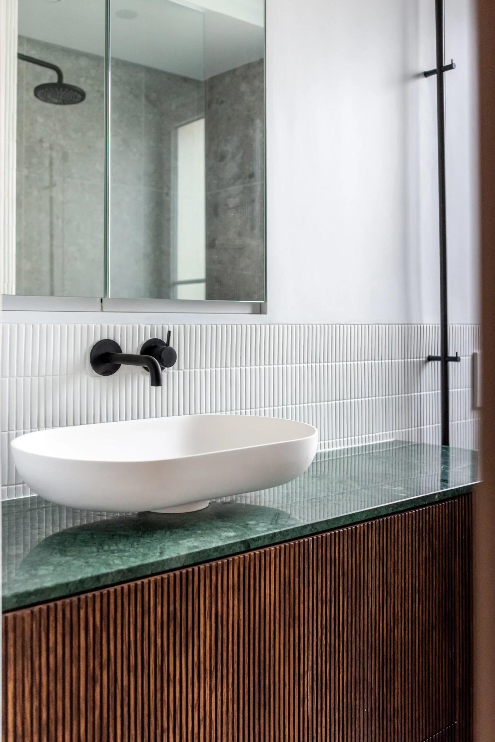 expert en rénovation d'appartement à paris 20, près de bagnolet. transformation complète, design moderne et travaux de qualité pour votre intérieur.