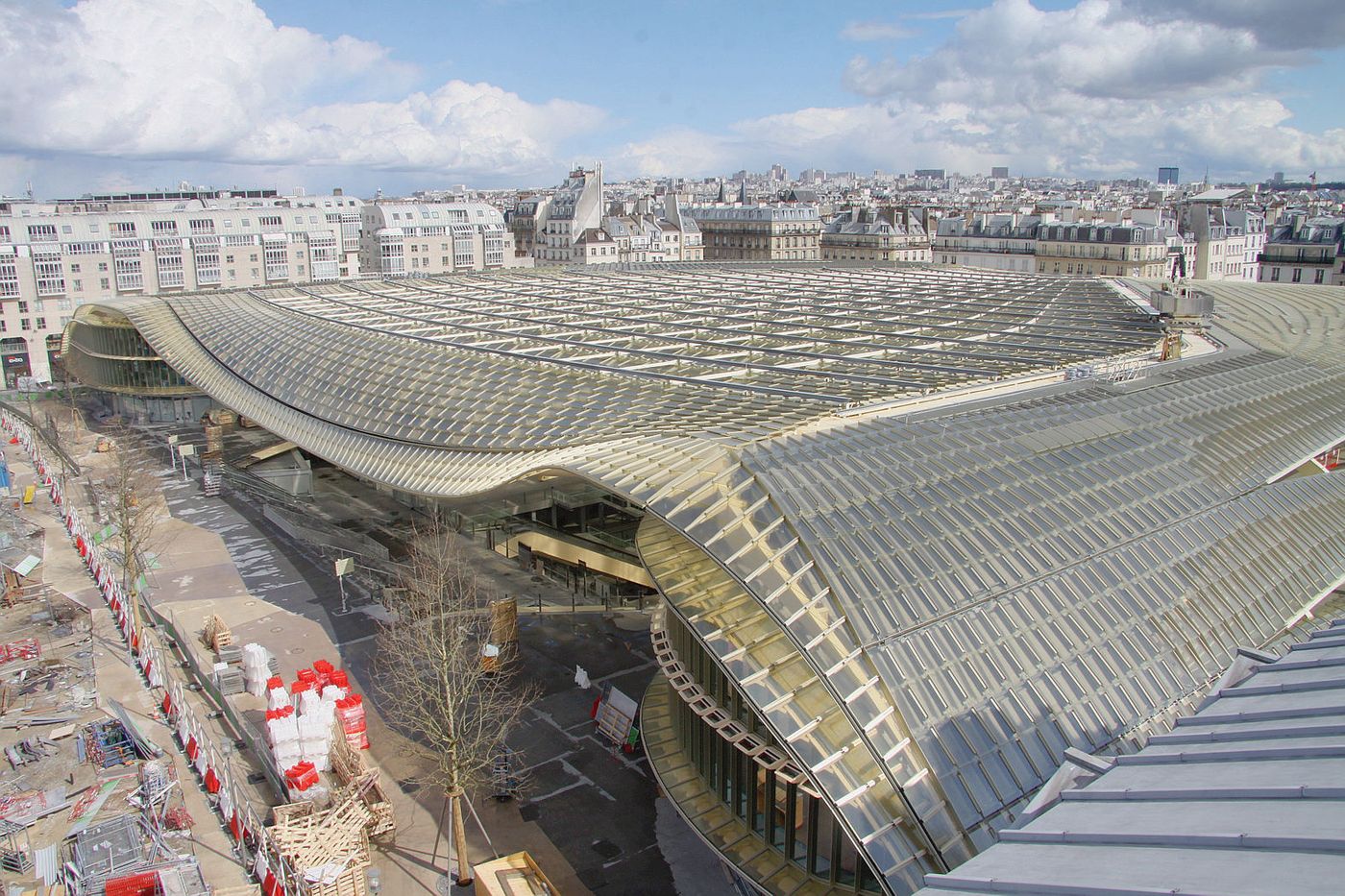 renovation des halles de paris en 2013 1 découvrez la rénovation des halles de paris réalisée en 2013, un projet emblématique qui a transformé ce lieu historique en un espace moderne et convivial au cœur de la capitale.
