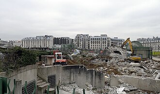 découvrez la rénovation des halles de paris en 2013, un projet emblématique qui a transformé ce lieu historique en un espace moderne alliant architecture contemporaine et patrimoine français.
