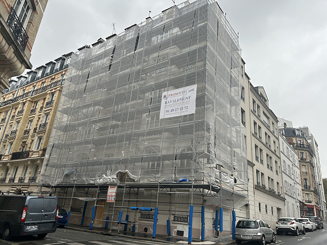 services professionnels de rénovation pour entreprises à paris. nous transformons vos espaces commerciaux avec qualité et expertise.