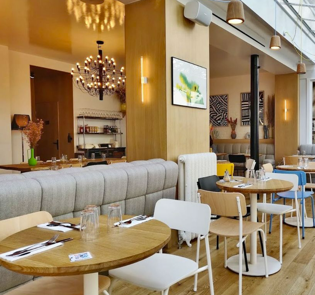 expert en rénovation d'entreprise à paris, nous transformons vos espaces professionnels avec qualité et efficacité. contactez-nous pour un projet sur mesure.