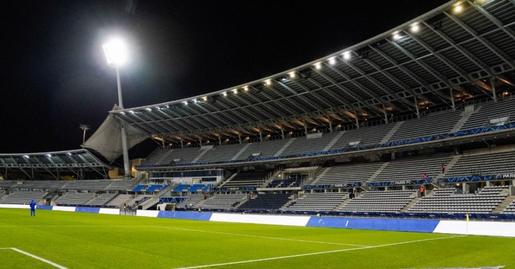 découvrez les étapes clés pour réussir la rénovation de votre terrain de foot à paris, avec des conseils pratiques et des solutions adaptées.