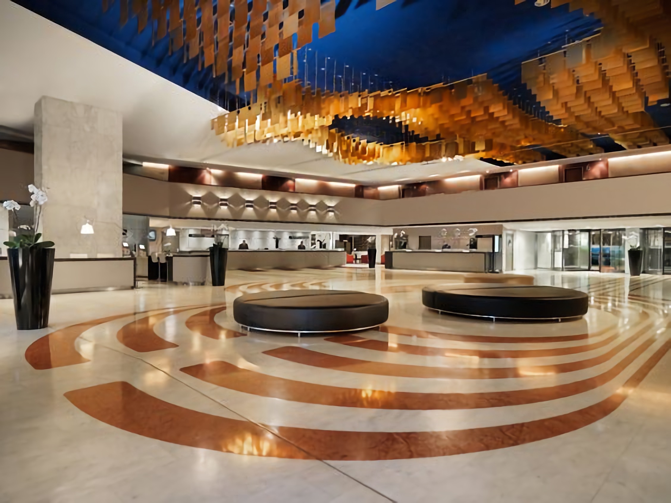 découvrez la rénovation du hyatt regency paris étoile, alliant modernité et élégance pour un séjour exceptionnel au cœur de paris.