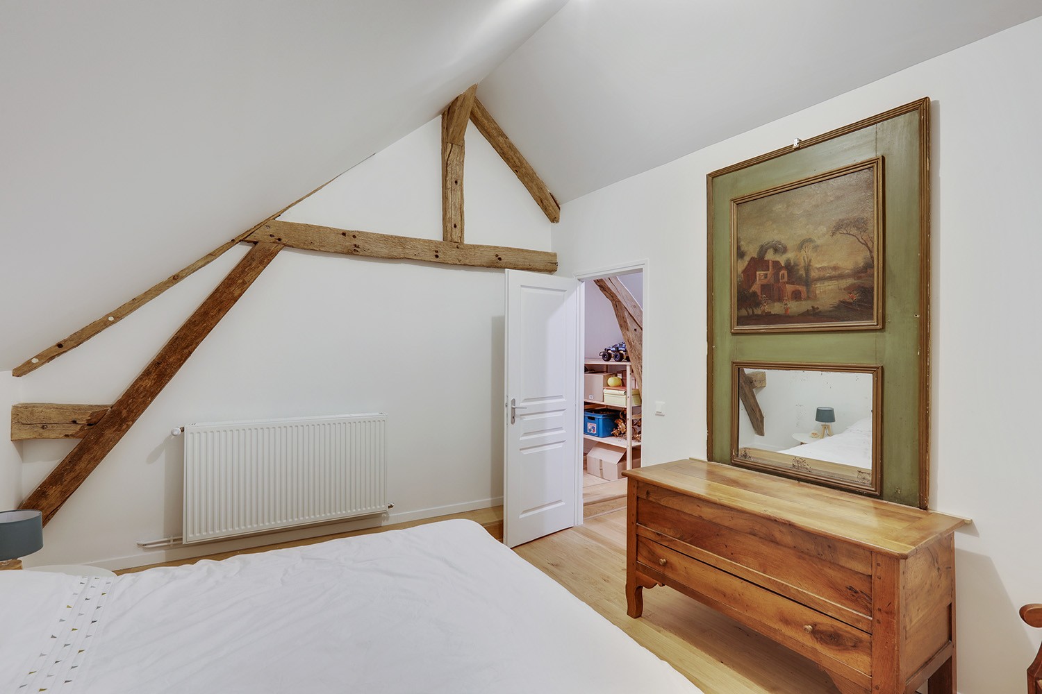 découvrez nos conseils et astuces pour la rénovation de votre maison ancienne, alliant charme d'antan et confort moderne.