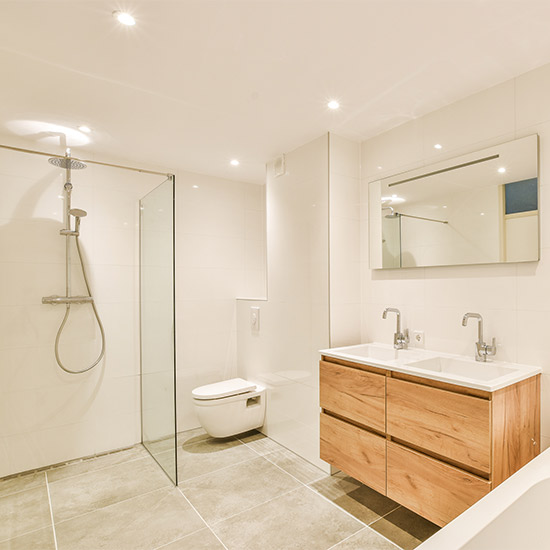 découvrez nos services professionnels de rénovation de salle de bain à obsonville. transformez votre espace avec des solutions modernes et personnalisées pour un confort optimal.