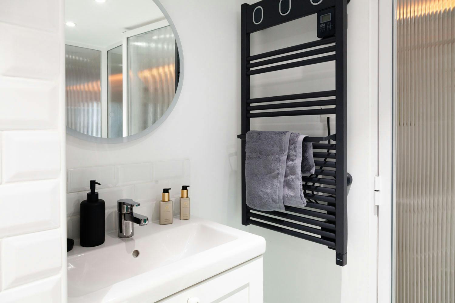 découvrez le prix réel pour la rénovation de votre salle de bain. guide complet et conseils pour un projet réussi adapté à votre budget.