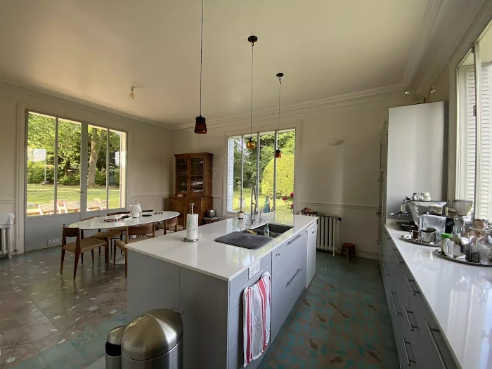 découvrez nos conseils pratiques pour rénover votre cuisine à nanteau-sur-essonne et créer un espace fonctionnel et moderne adapté à vos goûts.