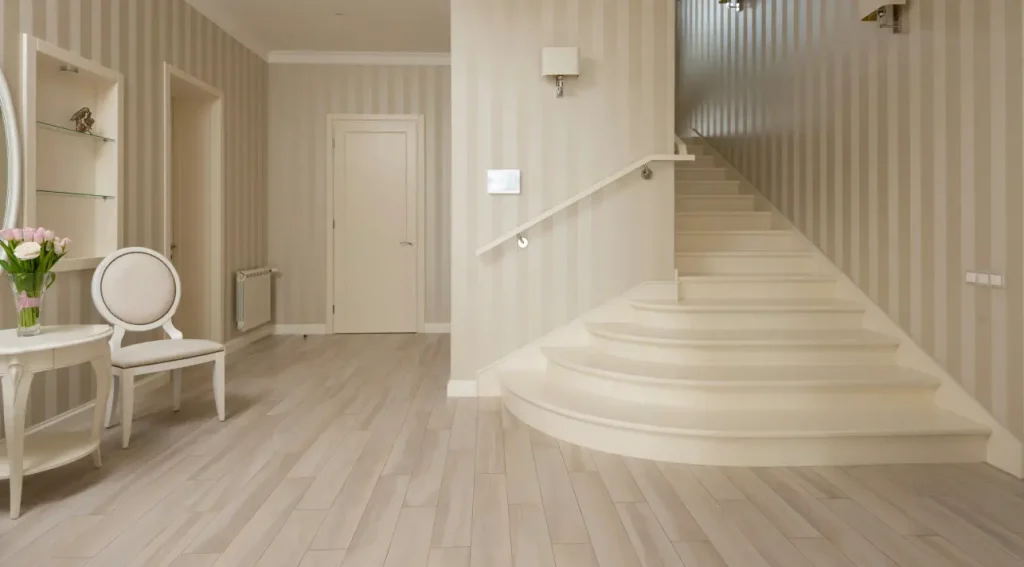 service professionnel de rénovation de parquet à paris et en normandie. redonnez éclat et beauté à vos sols avec nos experts qualifiés.