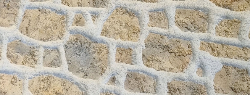 découvrez comment rénover une maison en pierre pour préserver et valoriser son authenticité tout en modernisant votre intérieur.