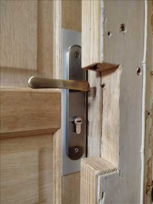 service de serrurerie à mans fiable et économique, disponible 24h/24 pour tous vos besoins en dépannage, installation et réparation.