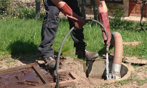 découvrez les conseils pratiques et les tarifs pour vider une fosse septique efficacement, tout en évitant les erreurs coûteuses.